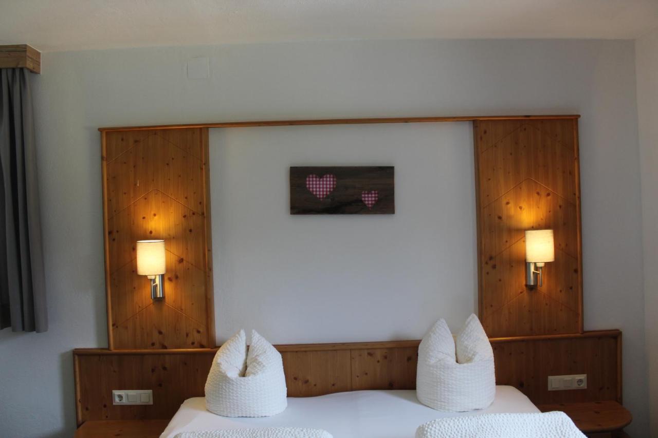 Hotel Berghof Berwang Esterno foto